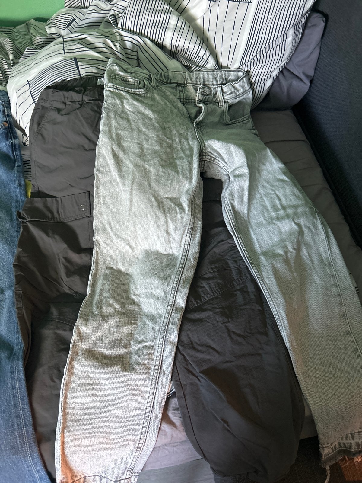 Diverse jeans en broeken - kinderjongens, Kleding | Heren, Spijkerbroeken en Jeans, Ophalen, Zo goed als nieuw, Overige kleuren