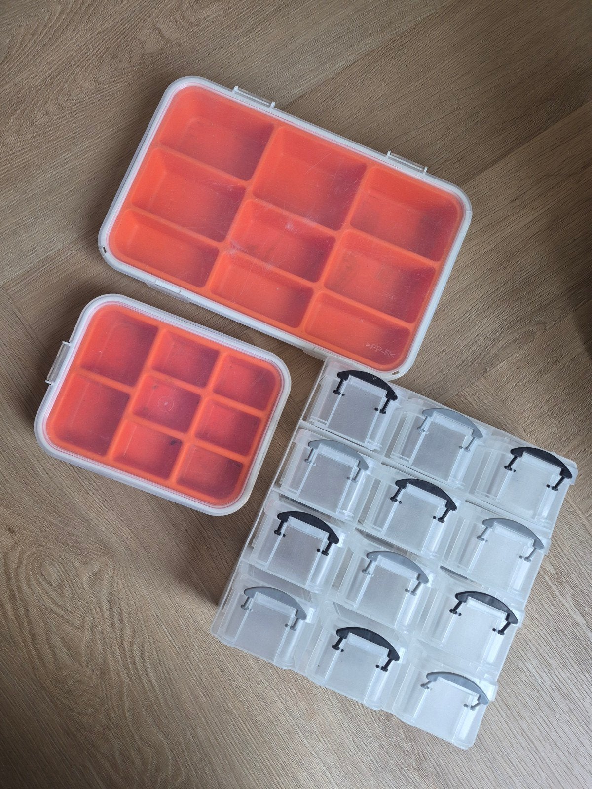 Opbergdozen voor schroefjes of knutselspullen, Ophalen of Verzenden, Gebruikt