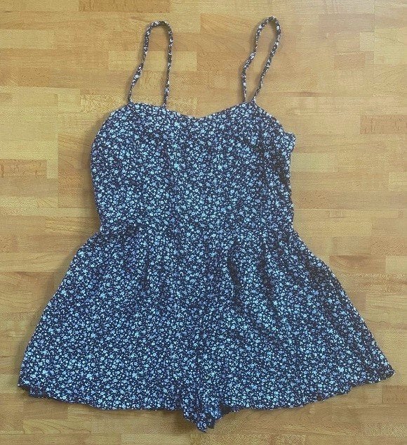 Pins and Needles - Zomers pakje met bloemetjes, Kleding | Dames, Pins and Needles, Blauw, Ophalen of Verzenden, Zo goed als nieuw