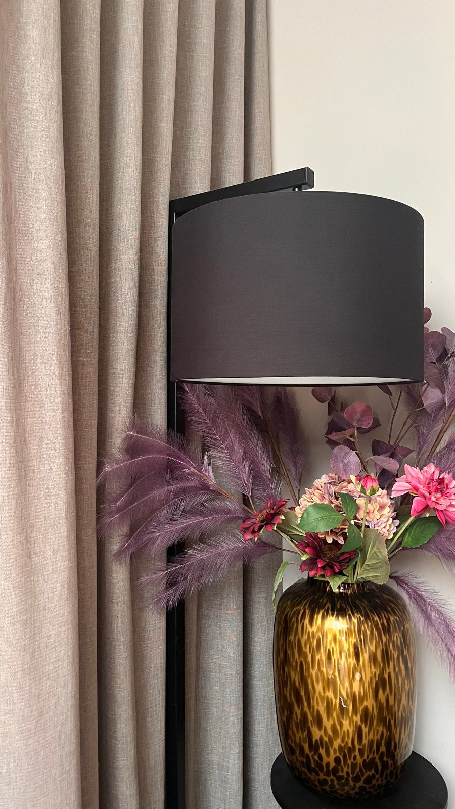 Stijlvolle staande lamp Kwantum met zwarte kap, Ophalen, Gebruikt, 100 tot 150 cm, E27 (groot)
