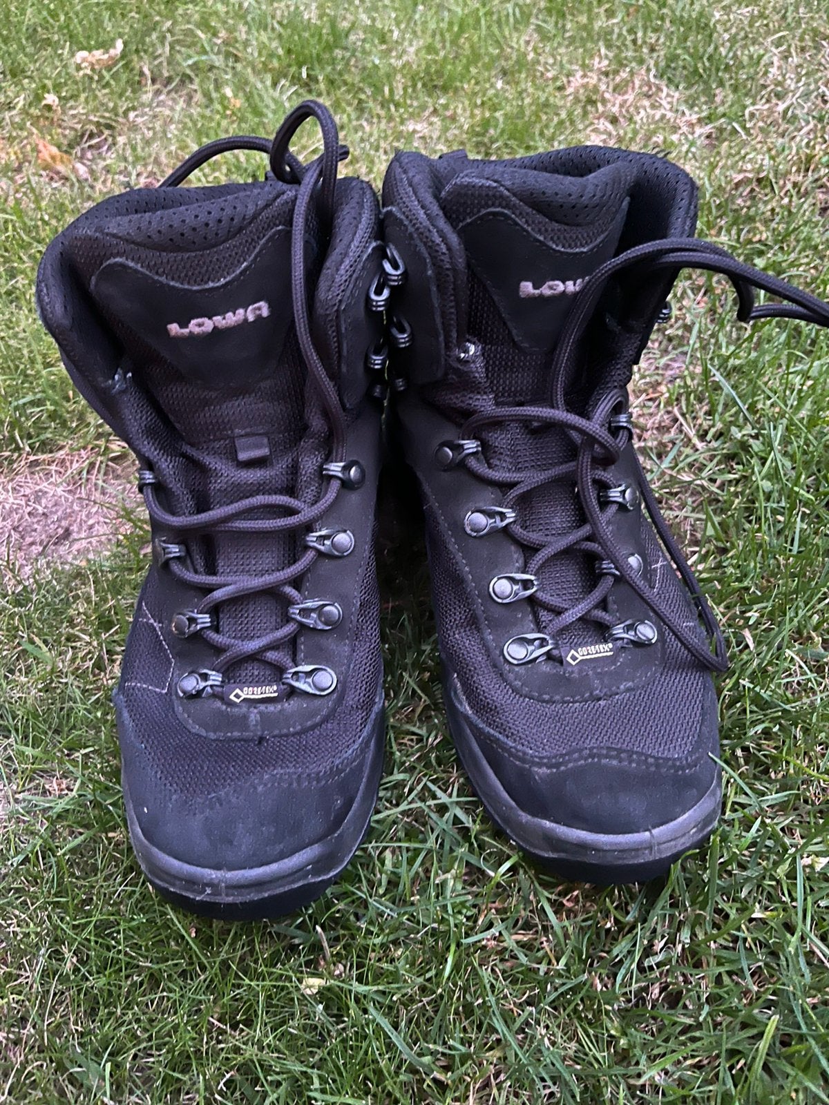 Lowa bergschoen maat 38, Ophalen, Zo goed als nieuw, Schoenen