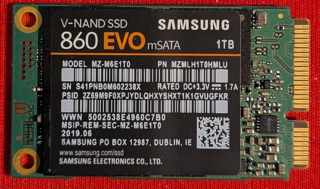 Samsung 860 EVO mSATA 1TB SSD - ZGAN met CrystalDiskInfo, Computers en Software, Harde schijven, Intern, Server, Ophalen of Verzenden