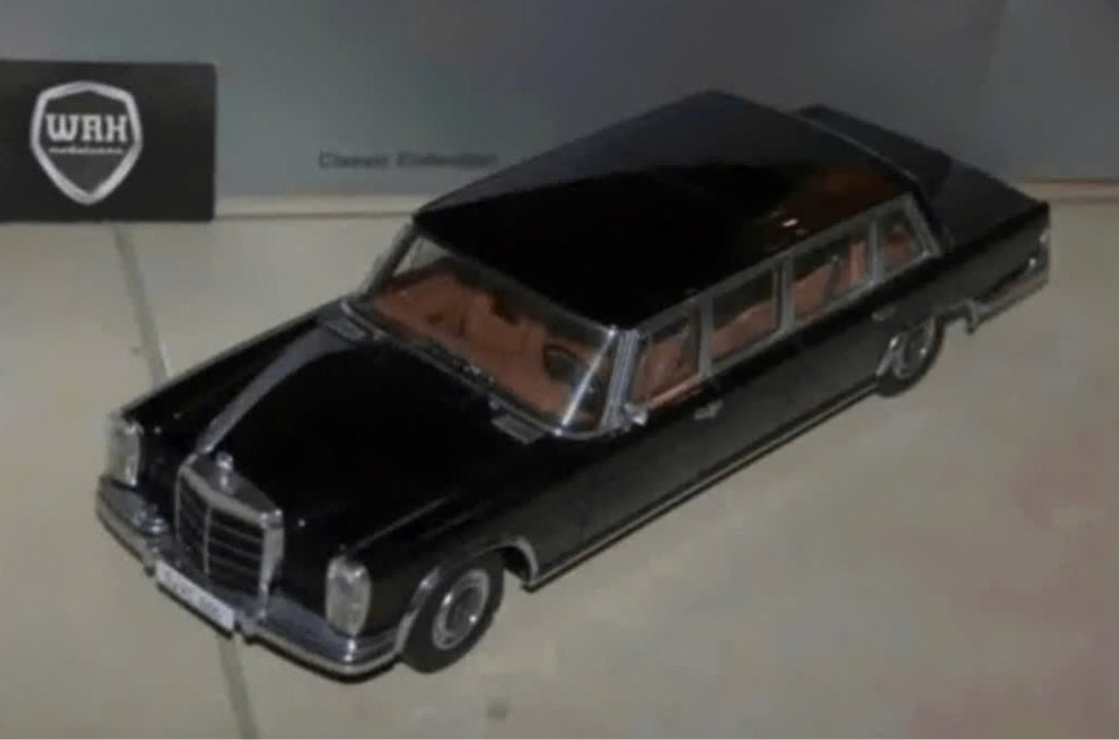 1:18 MERCEDES 600 PULLMAN black Autoart dealer see info WRH, Verzenden, Zo goed als nieuw, Auto, Autoart