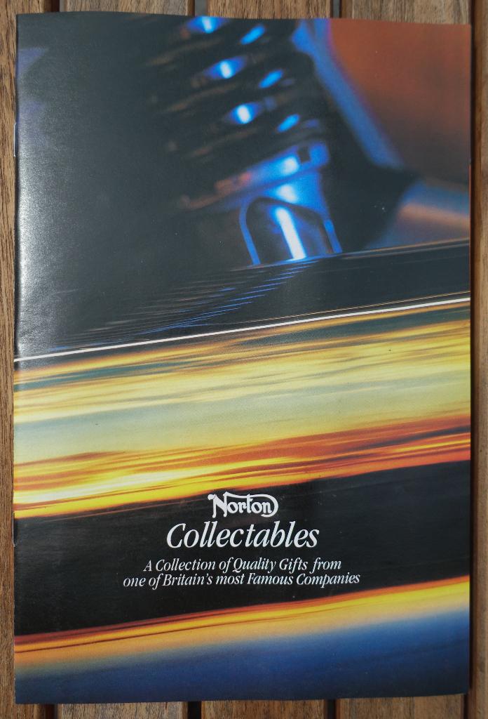 vintage folder Norton collectables, Ophalen of Verzenden, Gelezen, Catalogus