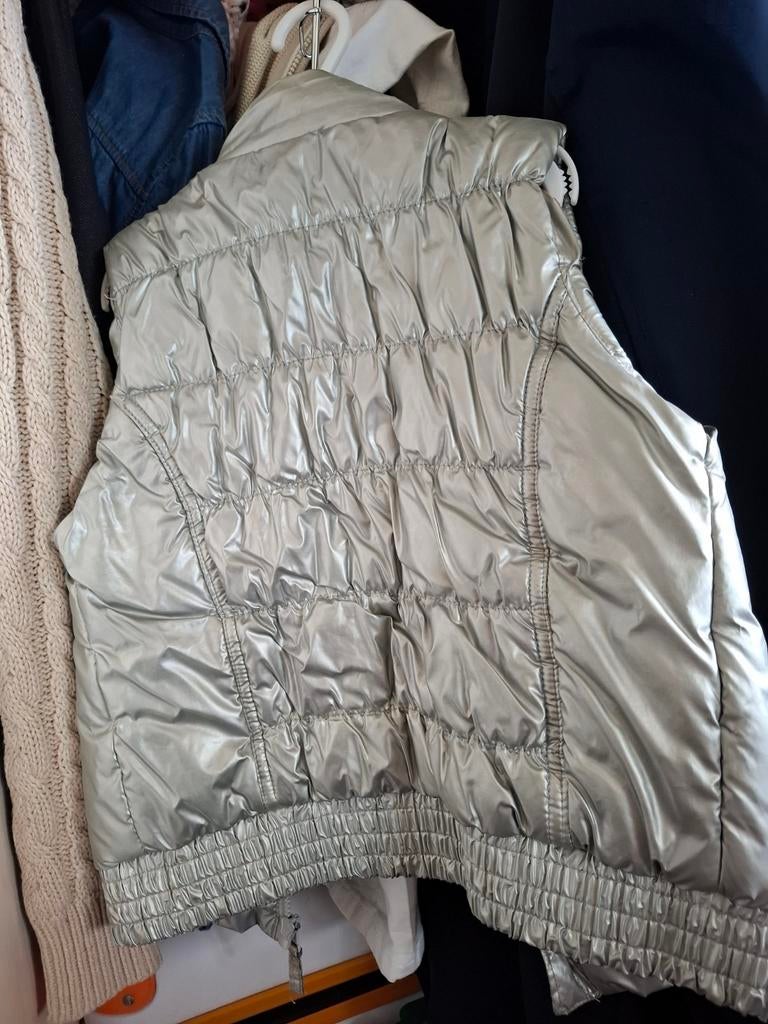 Zilveren gewatteerde bodywarmer voor meisjes, maat 110/116, Ophalen