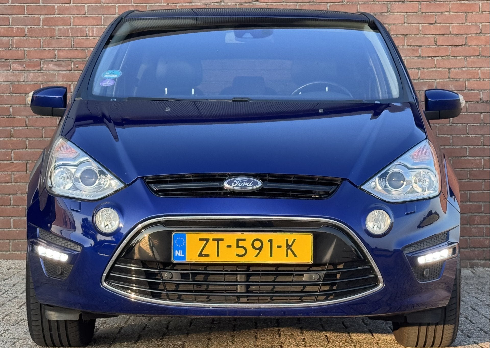 Ford S-Max 2.0EB PLATINUM | NAVI! | PANODAK! | TREKHAAK!, Auto's, Euro 5, 1976 cc, Gebruikt, Zwart
