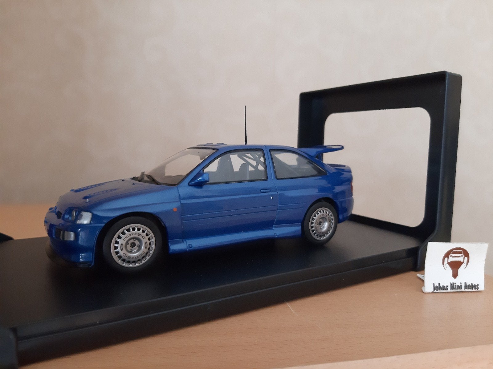 Ford Escort RS Cosworth blauw-metallic van Whitebox 1:24, Overige merken, Auto, Nieuw, Ophalen of Verzenden