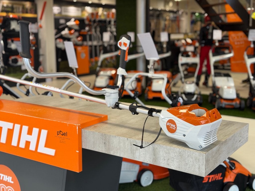 STIHL FSA 80 –8 maanden garantie incl onderhoudsbeurt, Ophalen of Verzenden, Zo goed als nieuw, 10 tot 30 cm, Stihl