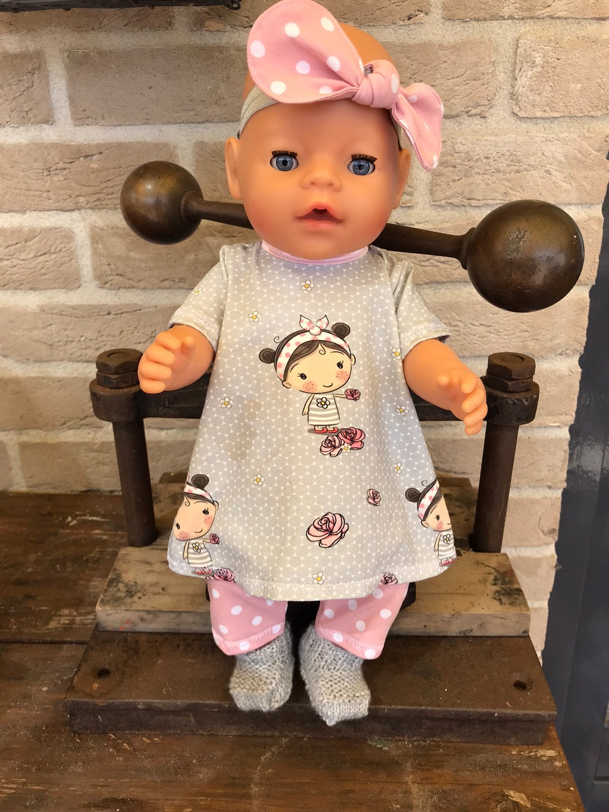 Poppenkleertjes baby born tricot jurkje, Ophalen of Verzenden, Zo goed als nieuw, Babypop