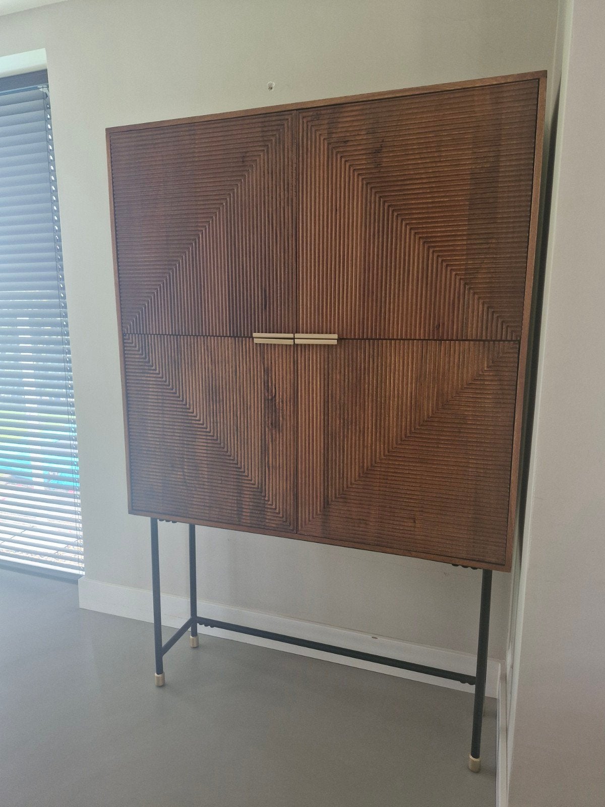 Unieke kast, 191x124x36cm, Ophalen, Met deur(en), 100 tot 150 cm, Nieuw