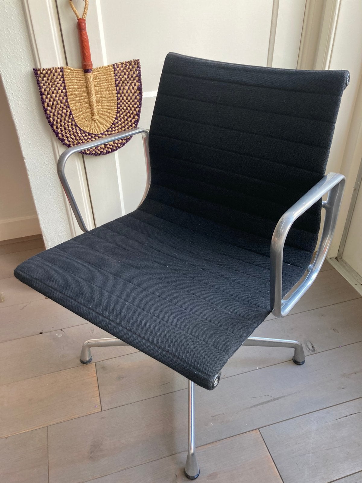 Vitra Eames EA 108 hopsak, Ophalen, Modern design, Gebruikt, Zwart