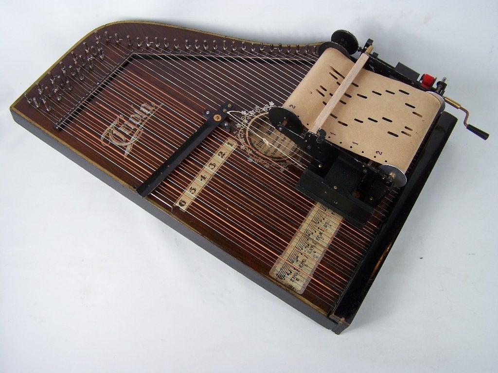 mooie antieke automatische zither muziek Triola, Ophalen