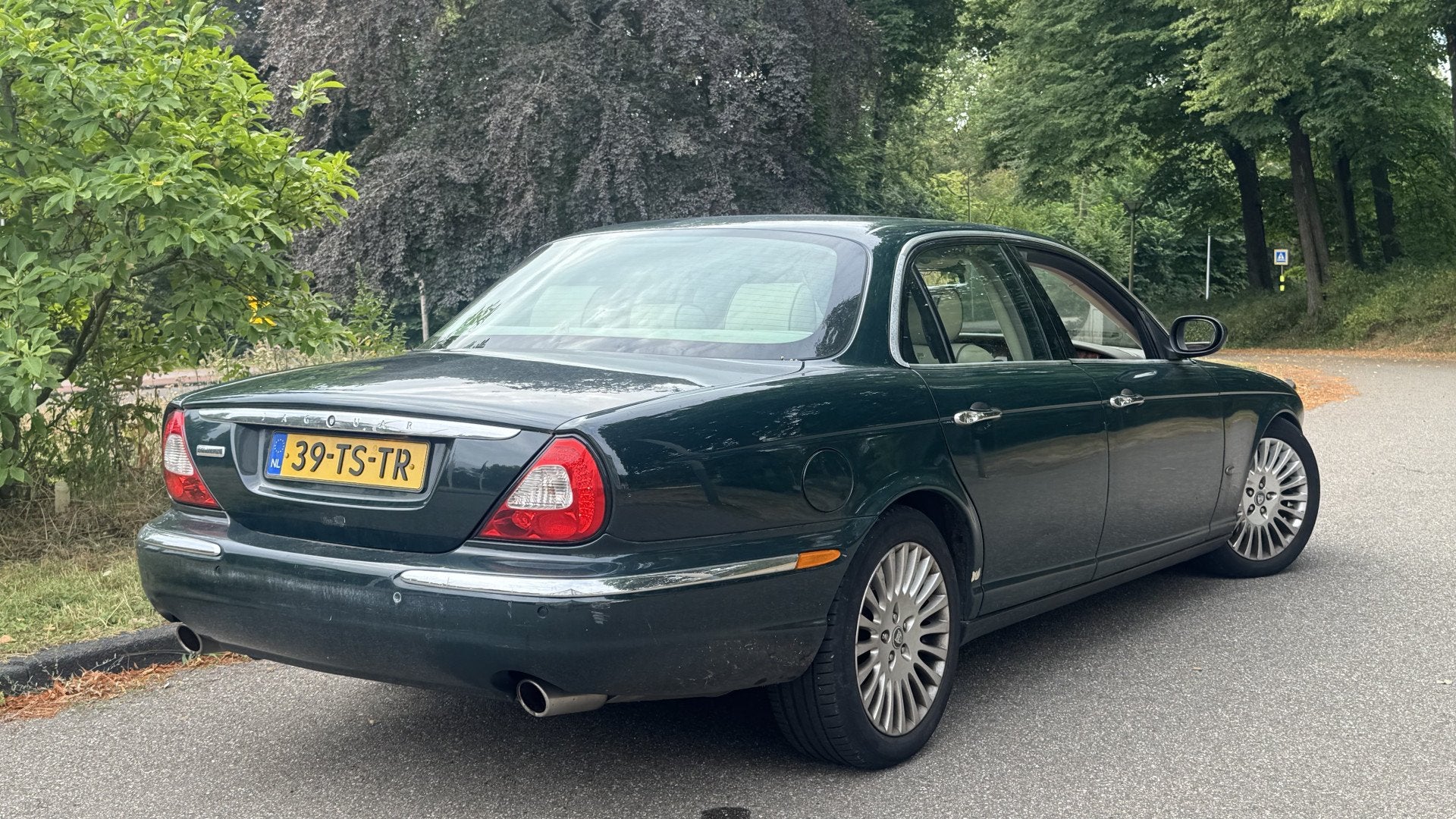 Jaguar XJ 4.2 V8 SINDS 2010 1 EIGENAAR ! (bj 2007), Auto's, Automaat, Achterwielaandrijving, Gebruikt, Traction-control