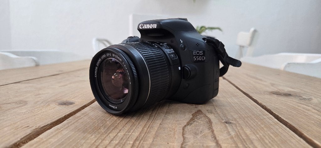 Canon EOS 550D 18-55mm spiegelreflex / DSLR camera, Spiegelreflex, 18 megapixels, Ophalen of Verzenden, Nvt