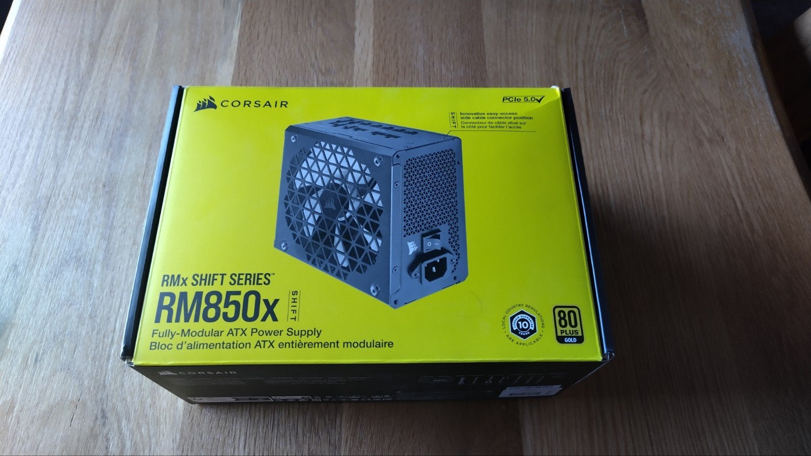 Corsair RM850x Shift Serie Voeding - Nieuw in doos, Ophalen of Verzenden, Nieuw
