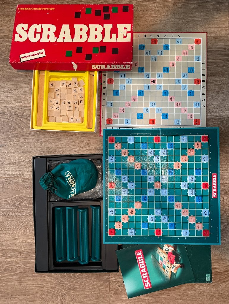 2 versies scrabble | modern en vintage, Ophalen