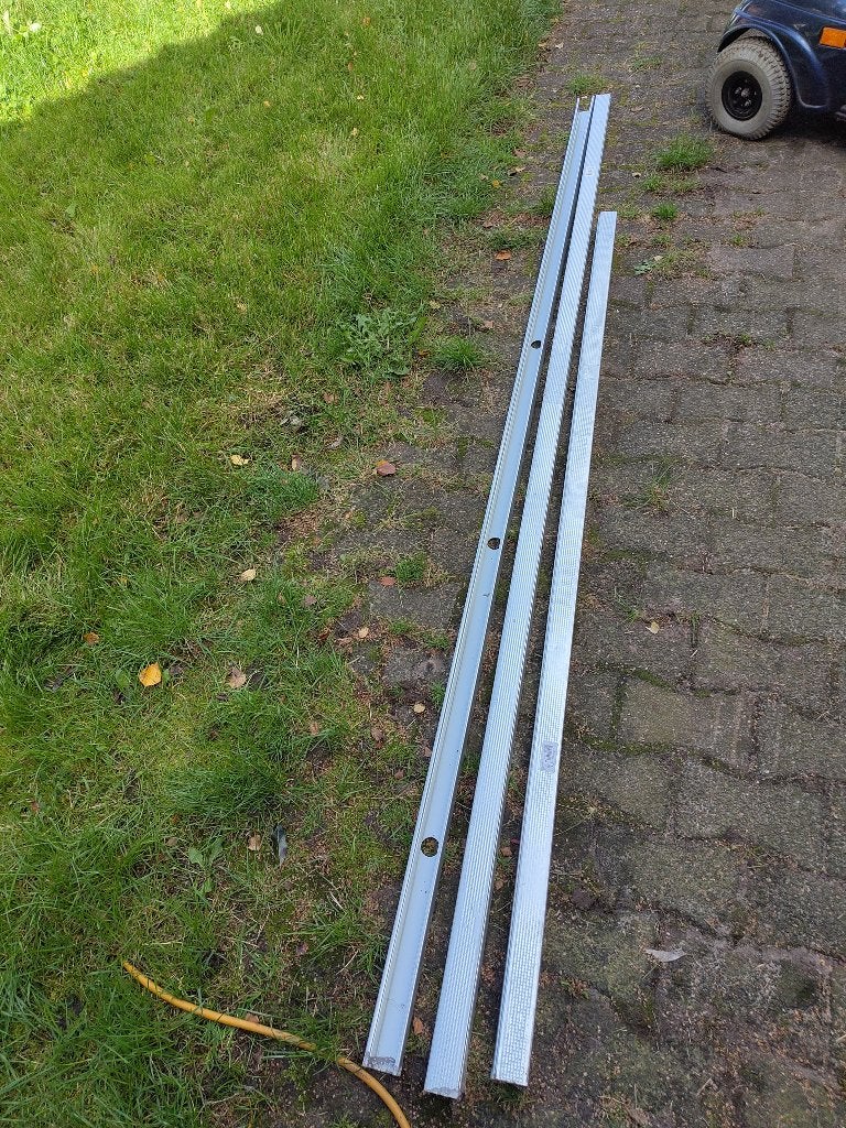 Metal Stud staander profielen - 2 verschillende lengtes, Ophalen, Nieuw, Overige metalen