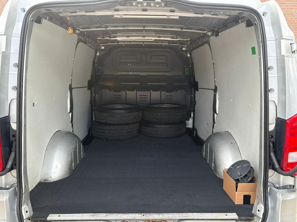 Mercedes-Benz Vito 114CDI 136PK Lang 7G-Tronic / Camera / Cr, Auto's, Automaat, Gebruikt, Huisgarantie, 4 cilinders