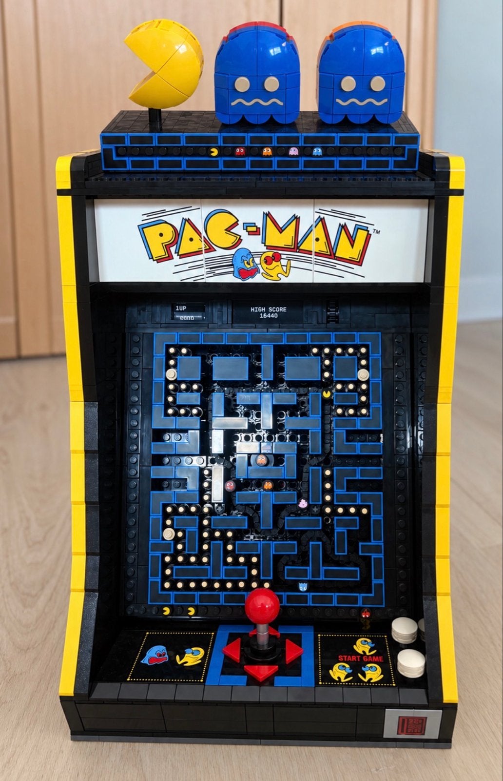 LEGO Icons 10308 Klassieke Arcade Game Pac-Man, Ophalen, Zo goed als nieuw
