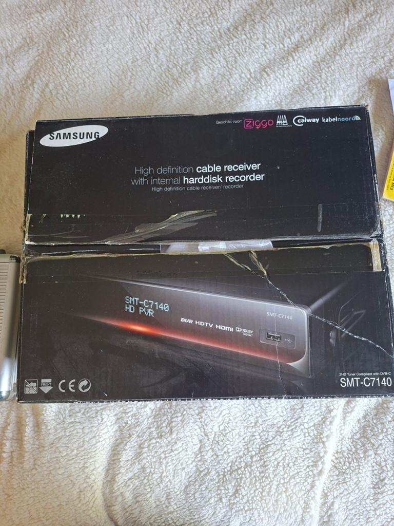 Samsung SMT-C7140 HD PVR Digitale Kabelontvanger Ziggo, Ophalen, Zo goed als nieuw, Harddiskrecorder
