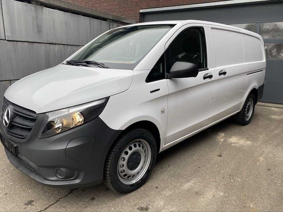 Mercedes-Benz eVito 112 L2 60 kWh Bedrijfswagen, Auto's, Gebruikt, 2246 kg, 116 pk, Wit
