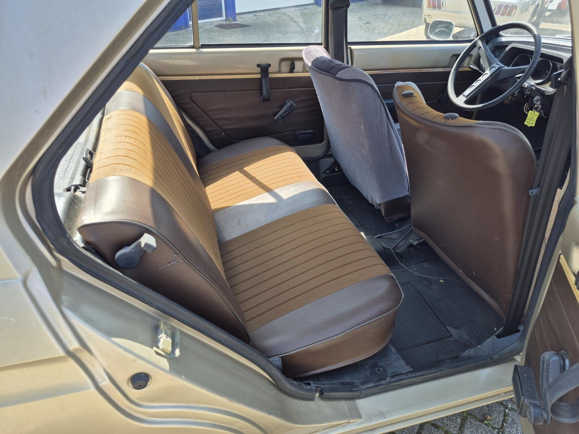 Peugeot 104 A01 5 Drs 1977, foto 10