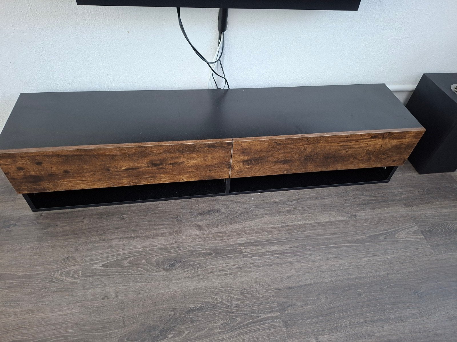 televisie kast hangen, Ophalen, 25 tot 50 cm, Minder dan 100 cm