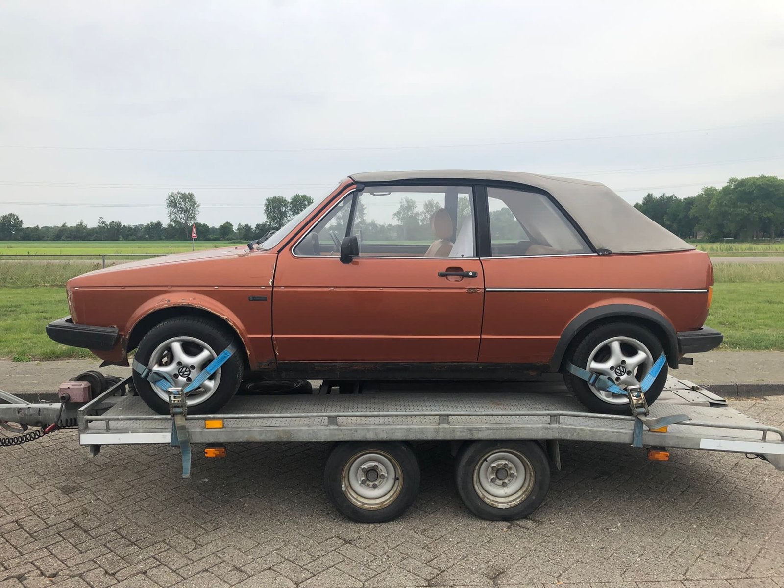 Volkswagen Golf 1.6 GLS Cabriolet 1980, 74 pk, 4 cilinders, 1595 cc, 1200 kg