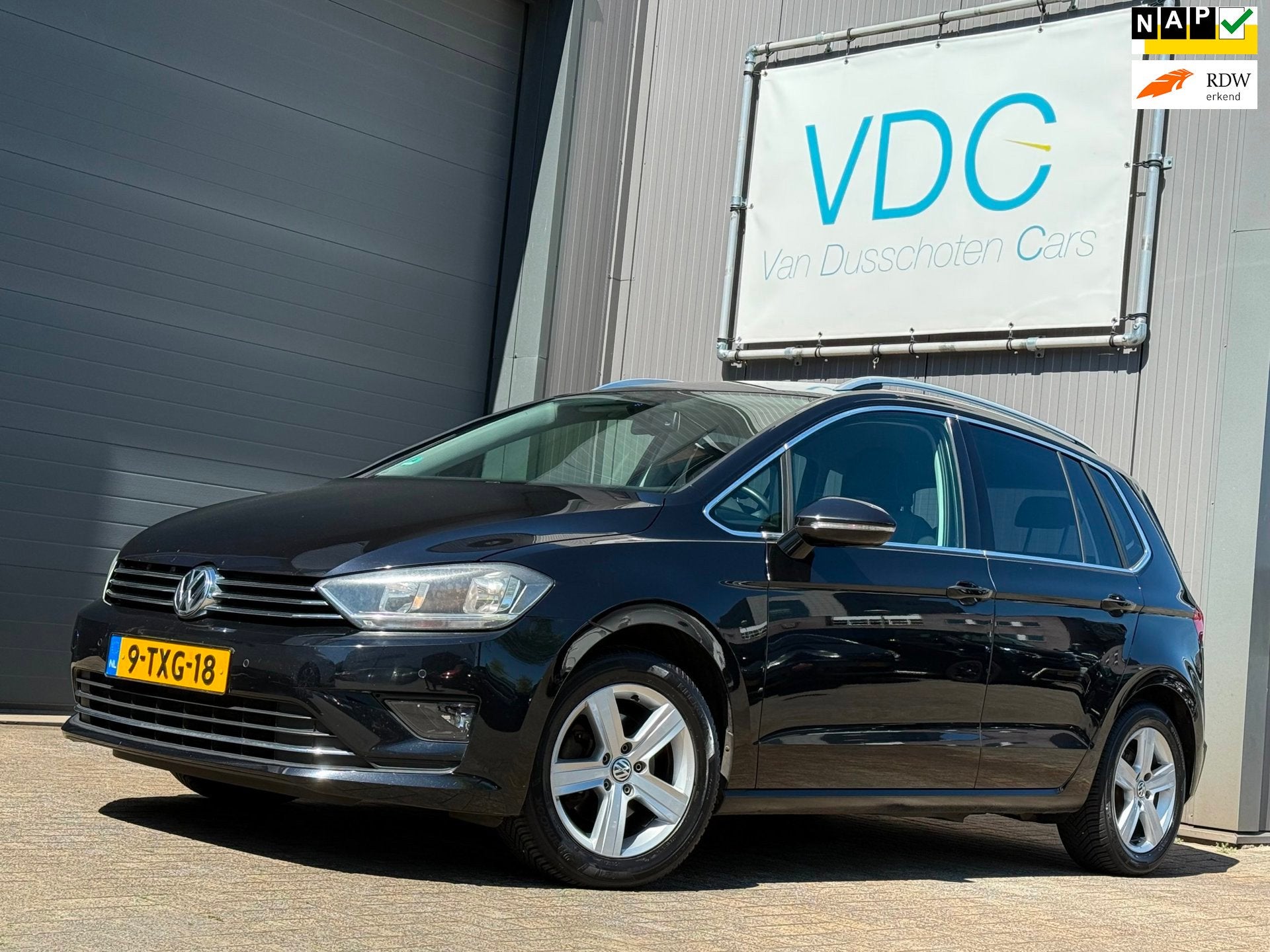 Volkswagen Golf SportsVan