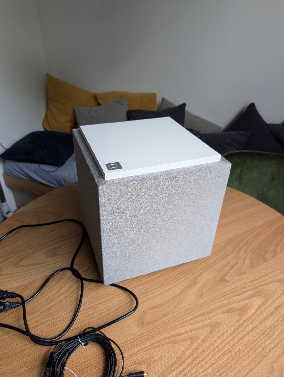 Definitive Technology Descend 8 Subwoofer