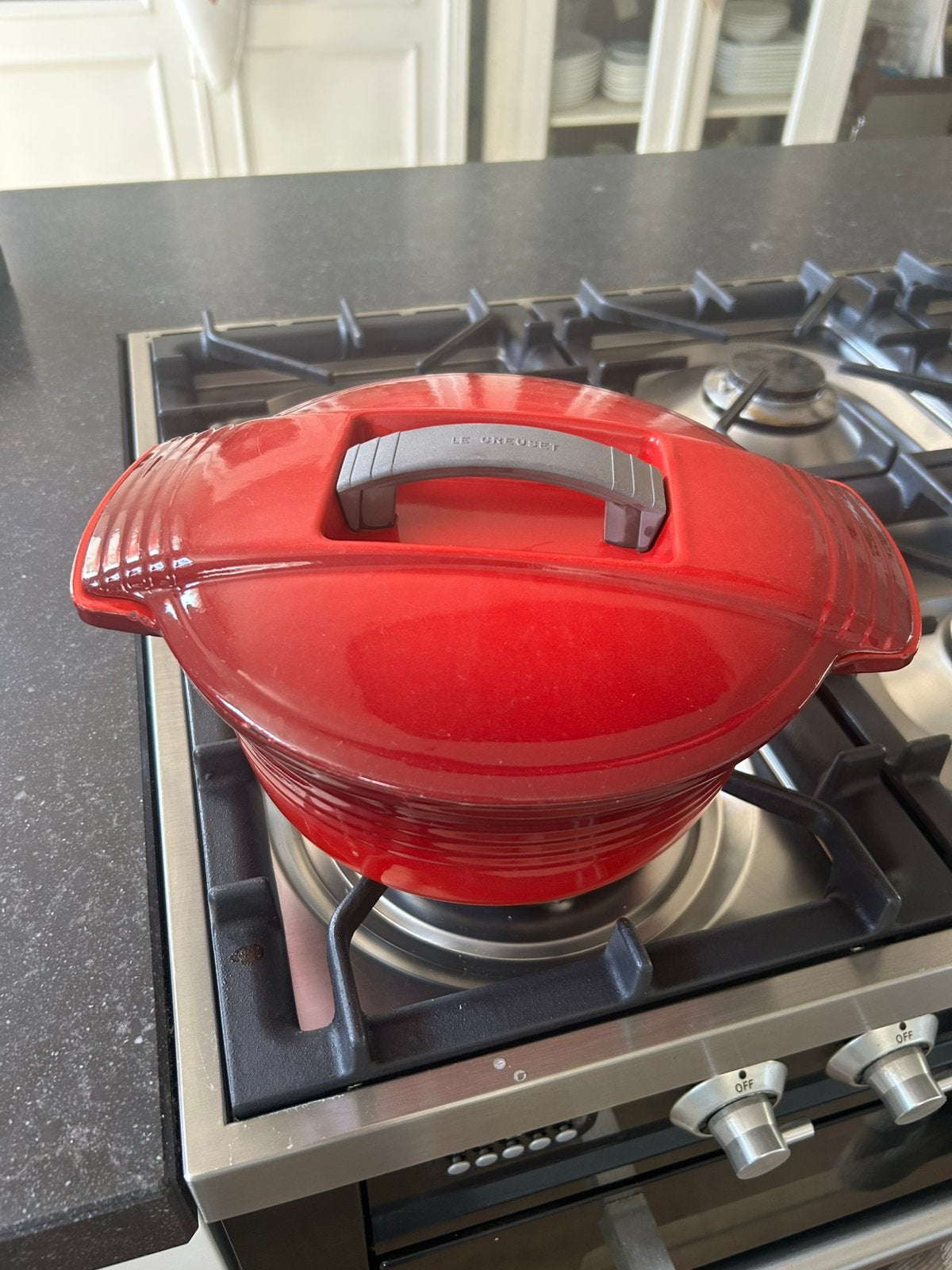 Le Creuset Futura kersen rood doufeu izgst mt 23 gietijzer, Ophalen, Gebruikt, Gietijzer, Le Creuset