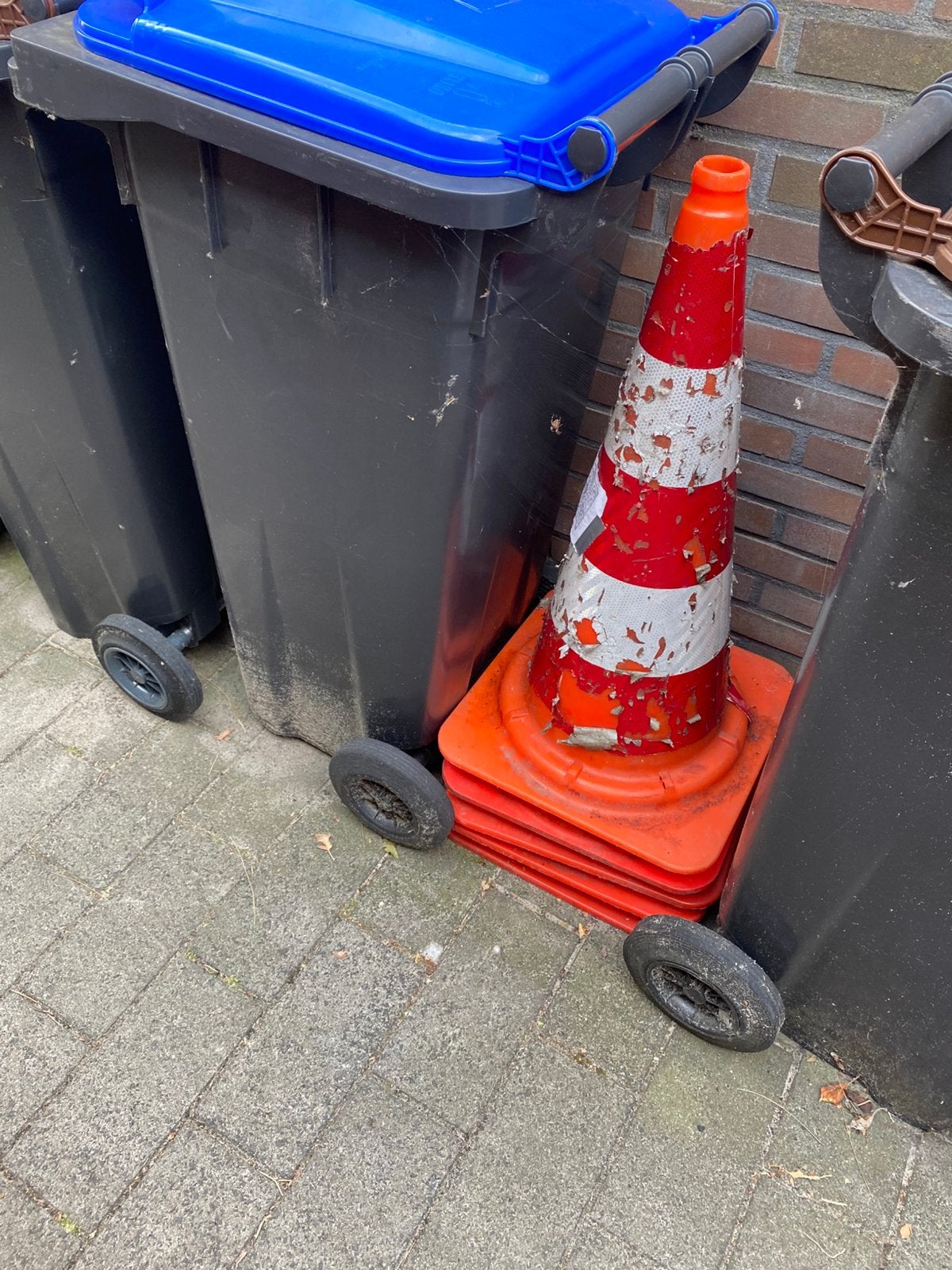 Verkeerspionnen, Ophalen, Gebruikt