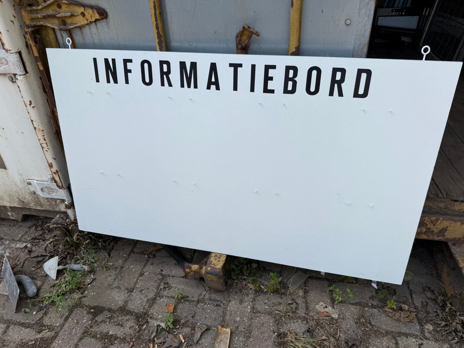 Groot informatiebord met haakjes - 140x80 cm, Ophalen, Gebruikt, X, X