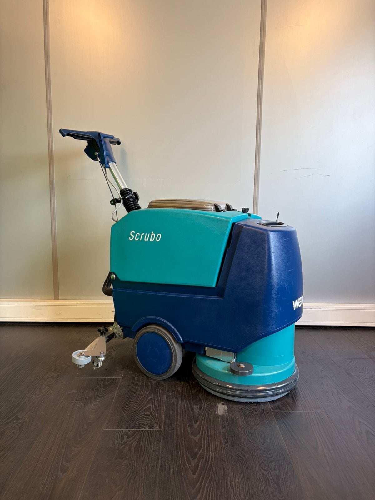 Schrobmachine | Wetrok Scrubo | Nieuw accupakket, Doe-het-zelf en Verbouw, Ophalen of Verzenden, Gebruikt, Schrobmachine