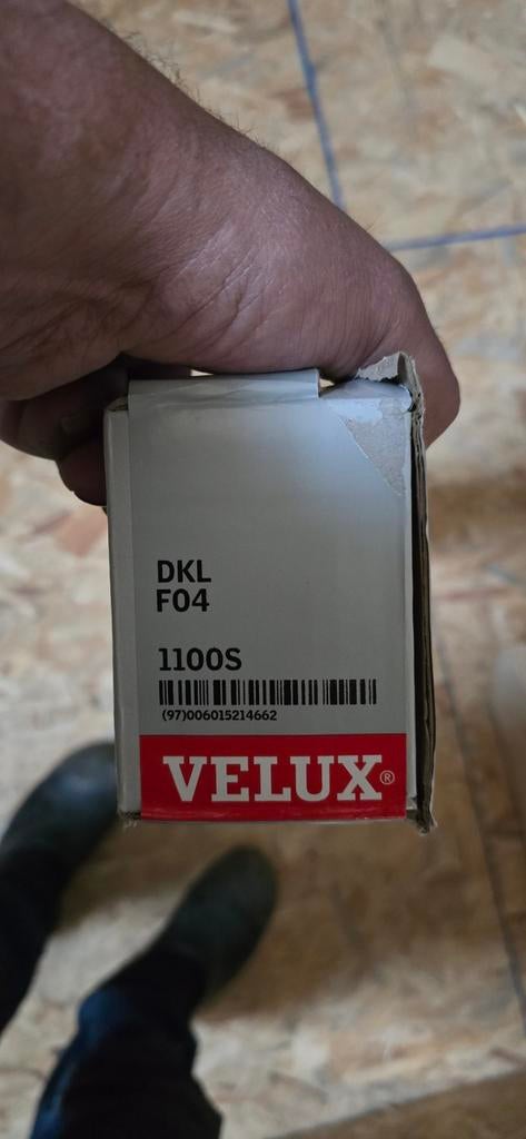 Origineel Velux Verduisterend Gordijn DKL F04 1100S, Minder dan 50 cm, Nieuw, Ophalen of Verzenden, Minder dan 100 cm