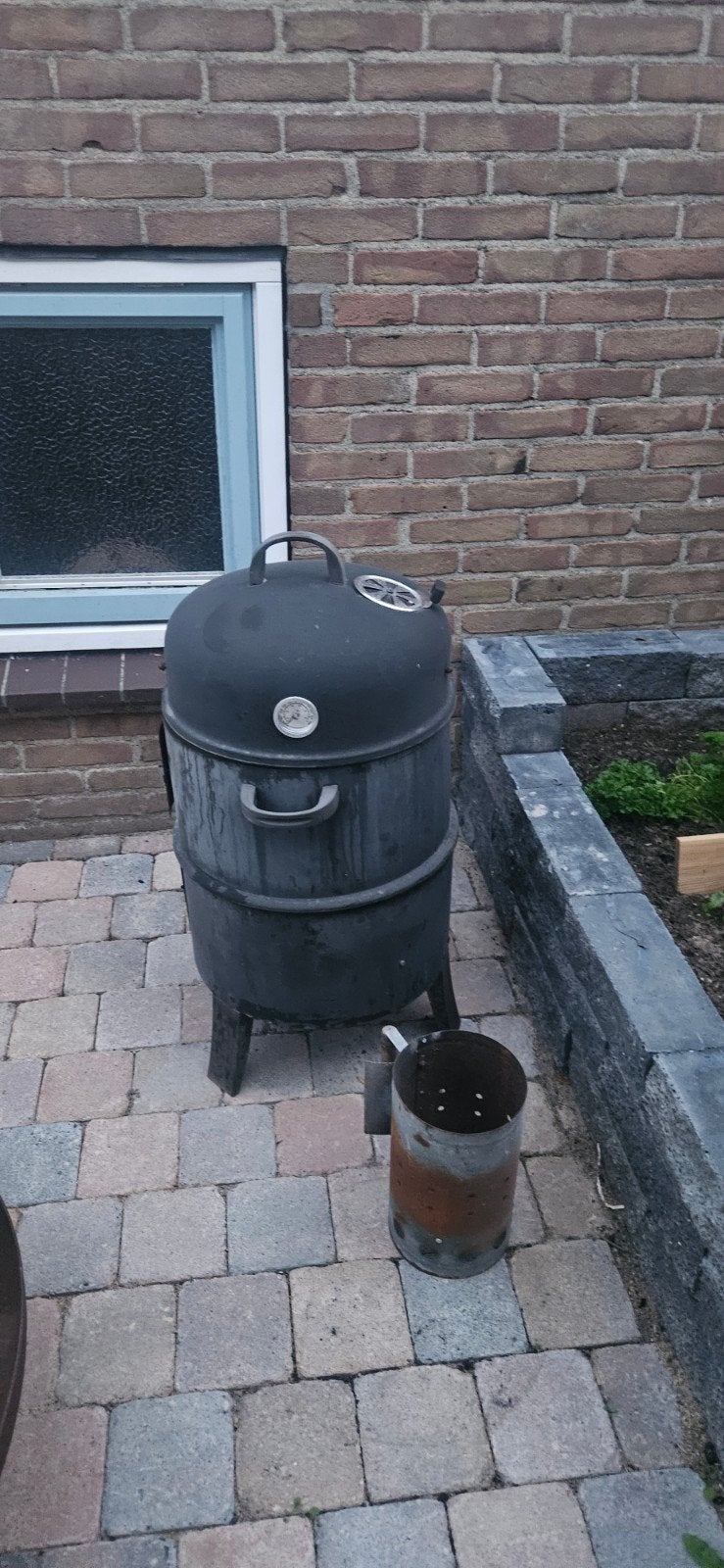 BBQ Smoker met temperatuurmeter en briketstarter, Ophalen, Gebruikt