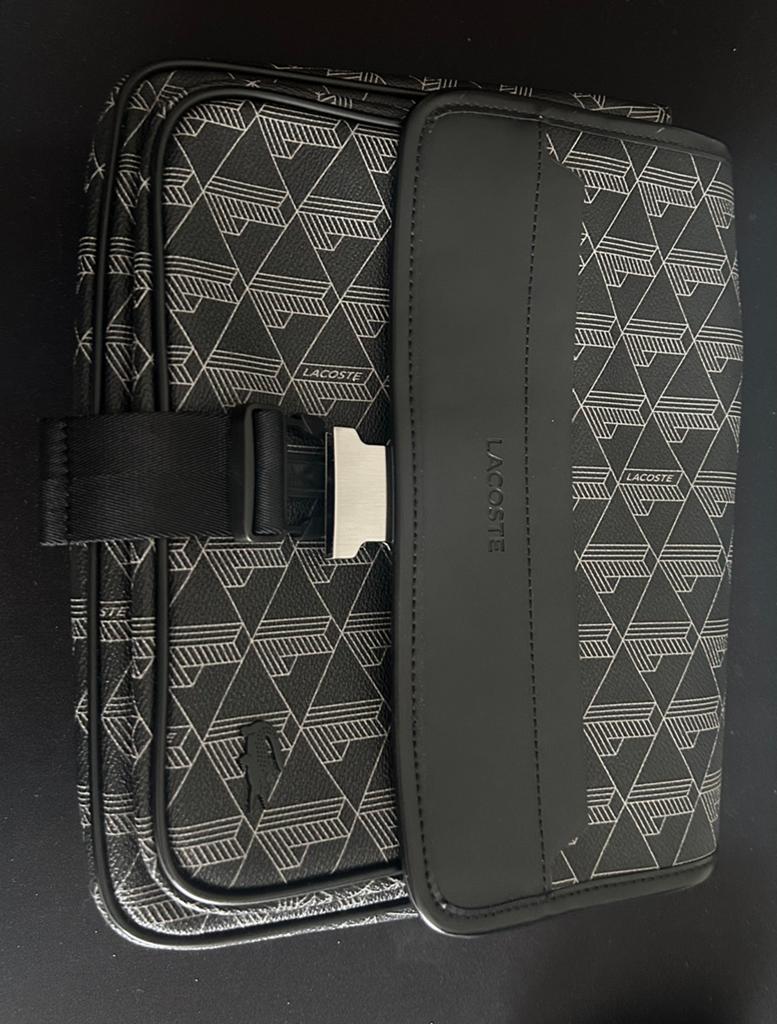 Lacoste crossbody bag., Ophalen of Verzenden, Zo goed als nieuw, Zwart