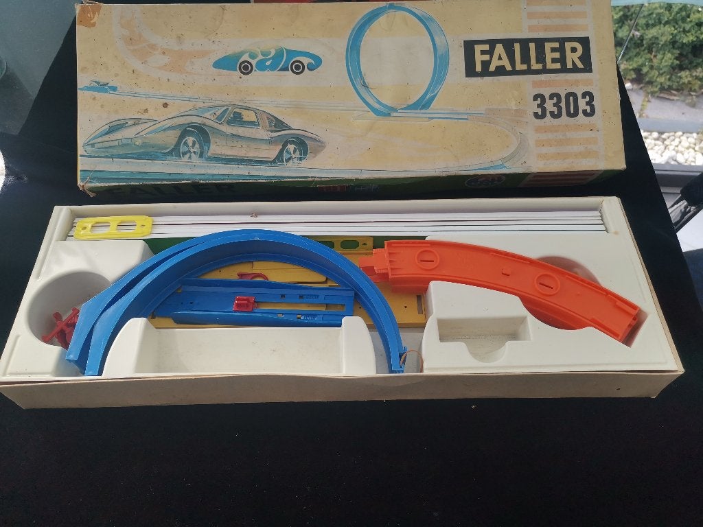 vintage Faller Hit Car 3303 looping baan autobaan racebaan, Overige merken, Ophalen of Verzenden, Elektrisch, Racebaan