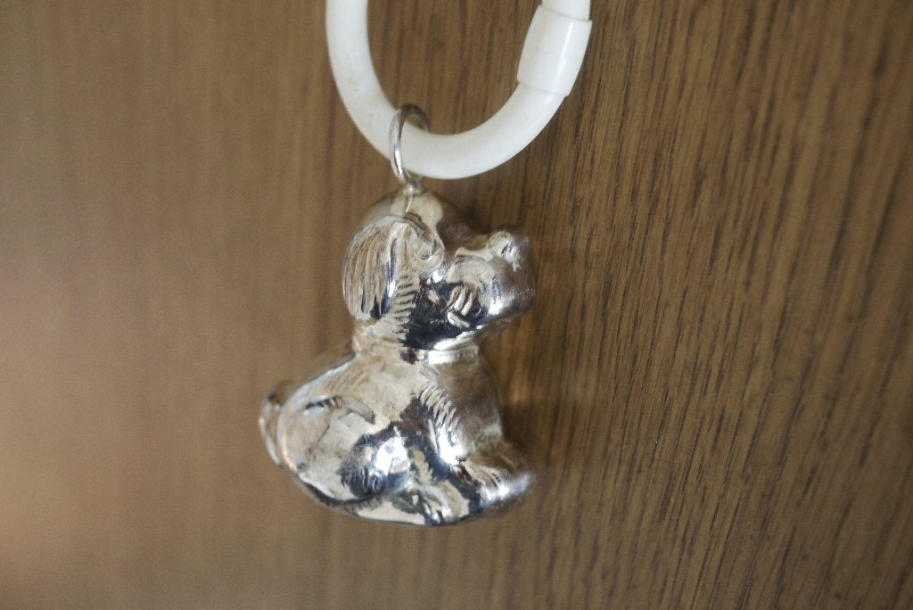 antieke bijtring hondje zilver verzilverd ? rammelaar, Antiek en Kunst, Antiek | Speelgoed, Ophalen of Verzenden