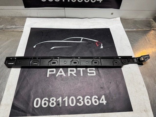 Mercedes Vito Viano W639 Bumpersteun Rechts A6398850856, Gebruikt, -, -, Ophalen of Verzenden
