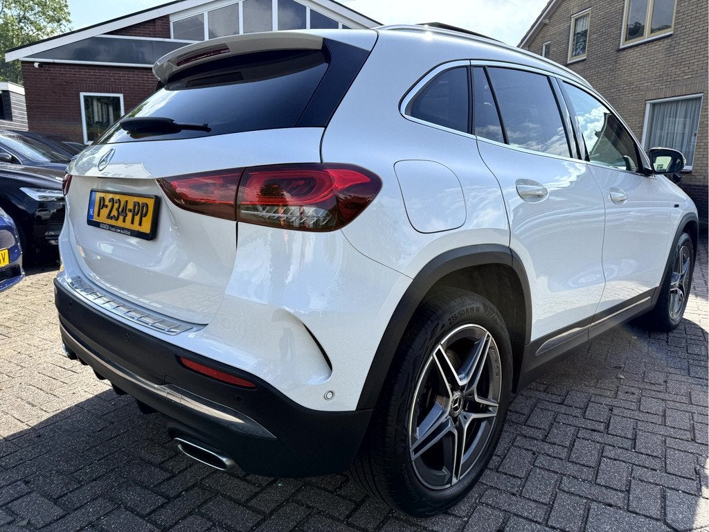 Mercedes-Benz GLA 250 e Business Solution AMG Limited Panora, Auto's, Mercedes-Benz, Automatische klimaatregeling, Wit, Bedrijf