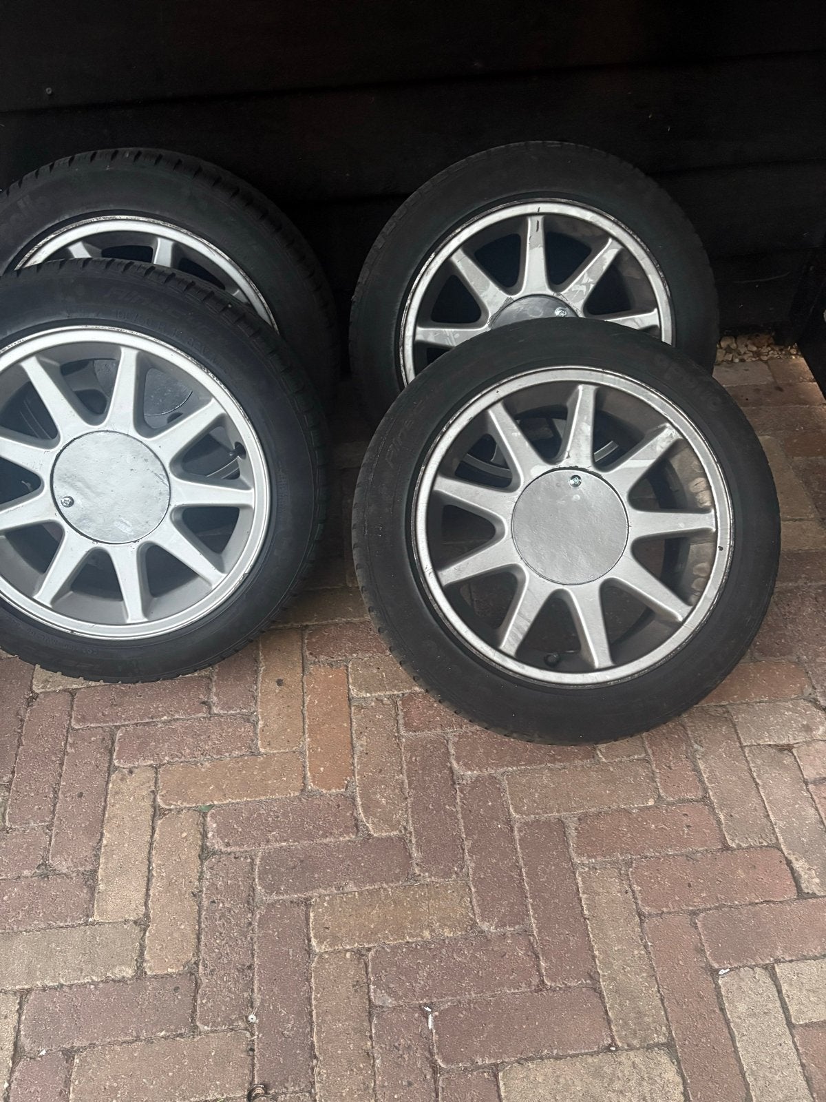 Moet weg : velgen met all season banden, Auto-onderdelen, Banden en Velgen, Ophalen, Gebruikt, 15 inch, Banden en Velgen