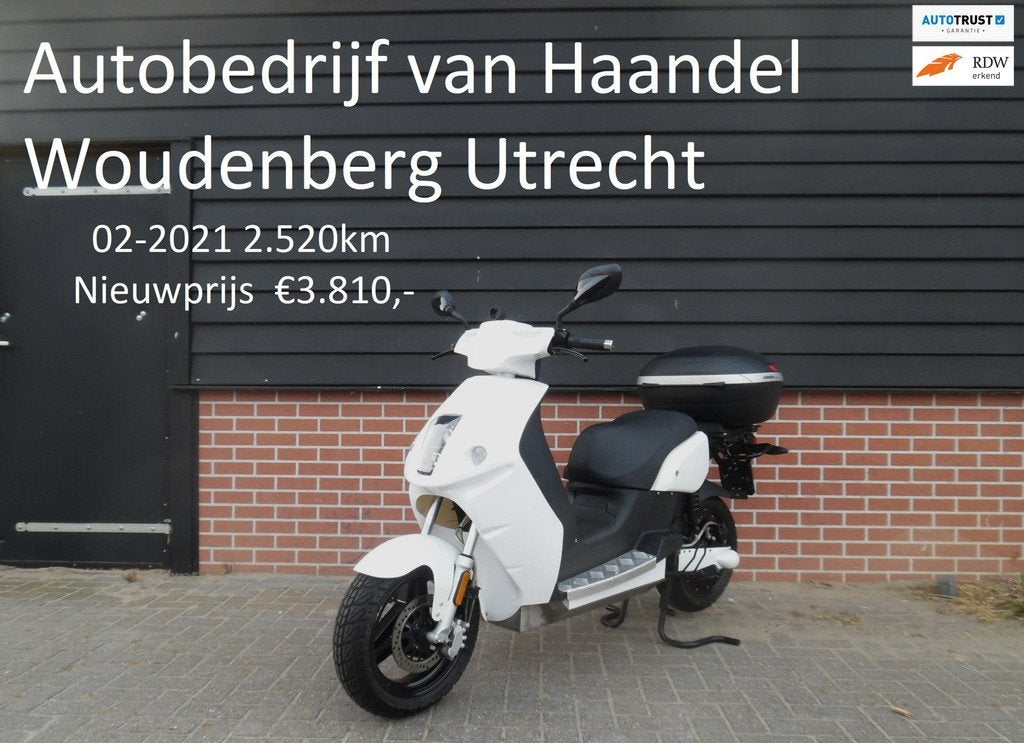 E-Max Bromscooter Elektrische scooter 140-150 actieradius zg, Vmoto, Gebruikt, Service@vmoto.com, Bolstoen 12X
1046 AT  Amsterdam, NL