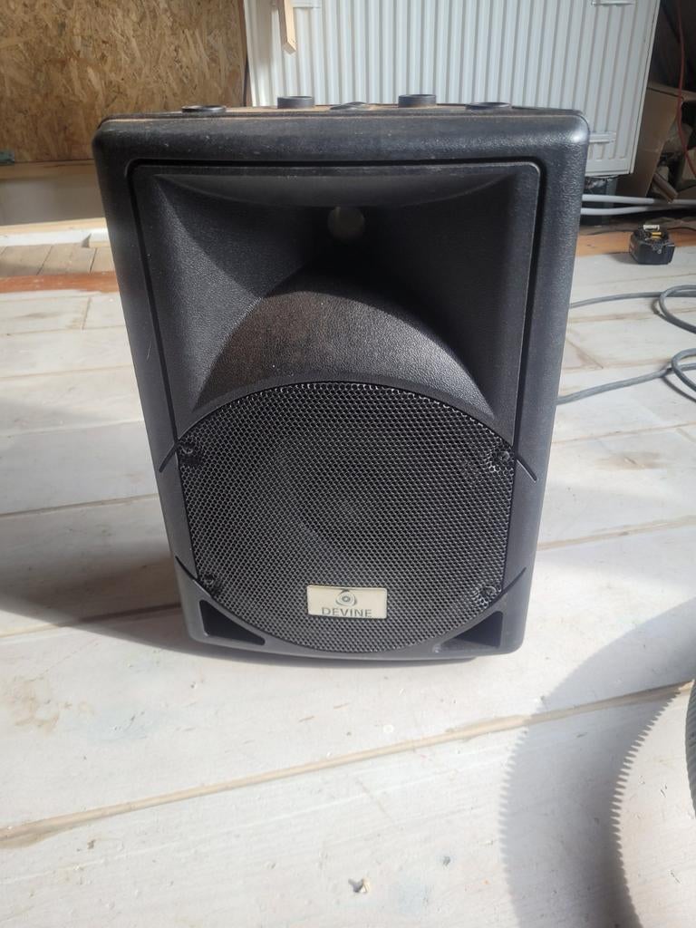 Devine Artis 8A Actieve Luidspreker, Audio, Tv en Foto, Luidsprekers, Gebruikt, Overige typen, 120 watt of meer, Ophalen