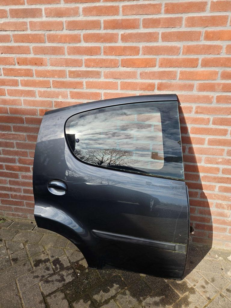RECHTER ACHTERDEUR PEUGEOT 107 /CITROËN C1, Auto-onderdelen, Niet ingevuld, Gebruikt, Citroën, Deur