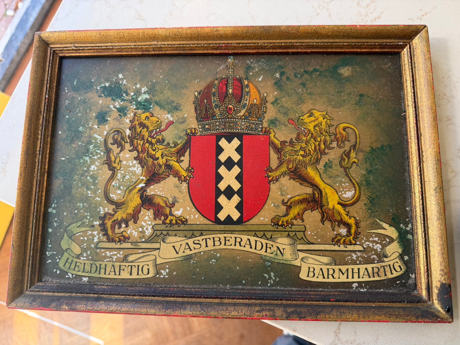 Antiek schilderijtje wanddecoratie met Amsterdams stadswapen, Antiek en Kunst, Ophalen