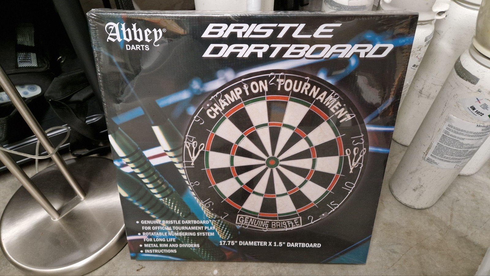 Dart bord met peultjes., Sport en Fitness, Ophalen, Nieuw, Dartbord met pijlen, Soft tip