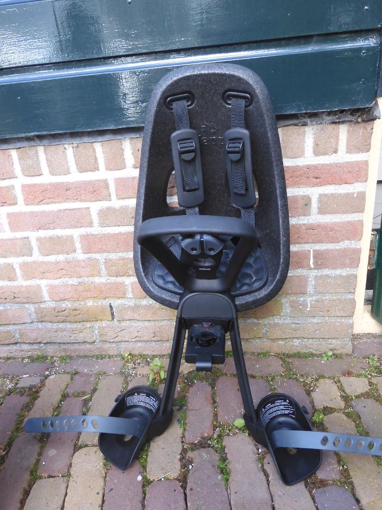 mooi zwart  voorzitje van Yepp, Fietsen en Brommers, Fietsaccessoires | Fietsstoeltjes, Voetsteuntjes, Yepp, Voorzitje, Ophalen of Verzenden