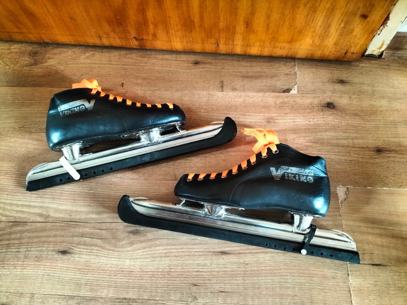 Nog prima Vikingnoren, schaatsen mt 36 +beschermers,€15,-, Viking, Gebruikt, Ophalen of Verzenden, Noren