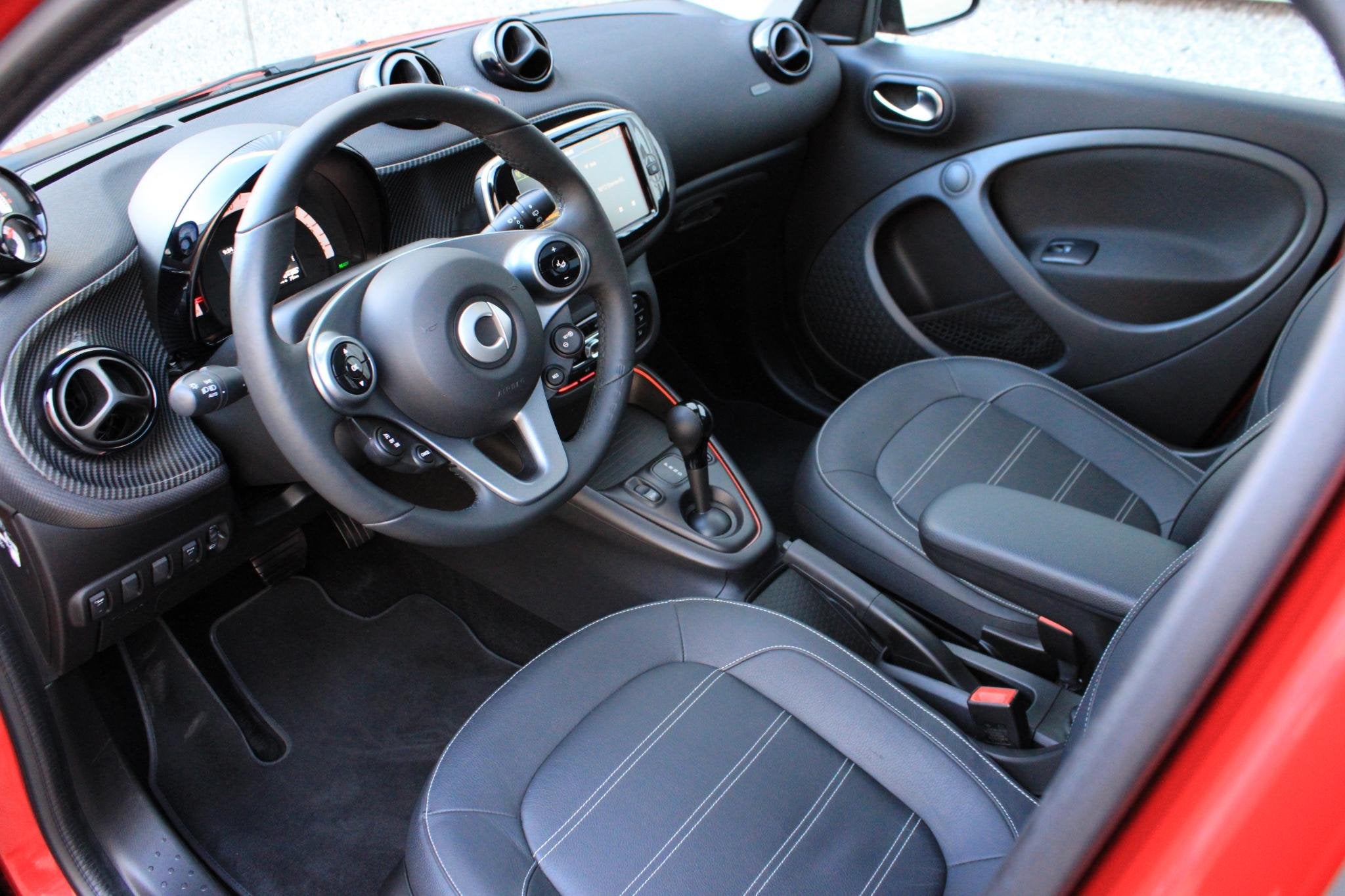 Smart ForFour EQ 18 kWh Pano | Camera | Stoelverwarming | Sf, Auto's, Automaat, Achterwielaandrijving, Gebruikt, 43 €/maand